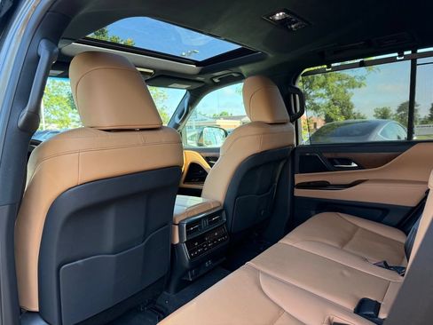 Certified 2025 Lexus LX 600 4WD w/ Accessory Package (2T) image 17