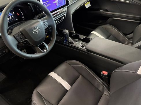 New 2026 Toyota Camry SE FWD image 10