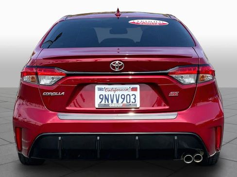Used 2023 Toyota Corolla SE w/ SE Premium Package FWD image 4