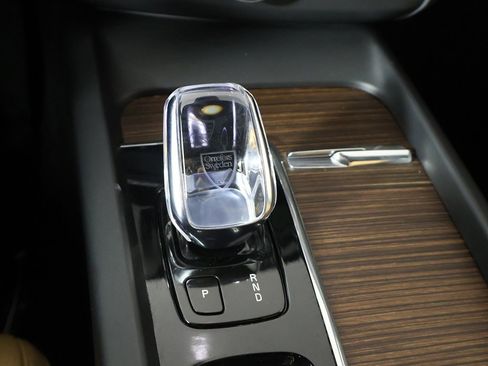 Used 2022 Volvo XC60 B6 Inscription w/ Climate Package image 50