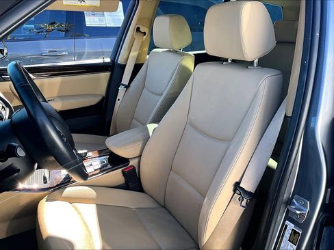 Used 2017 BMW X3 xDrive28i image 7