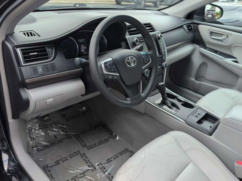 Used 2016 Toyota Camry XLE FWD image 10