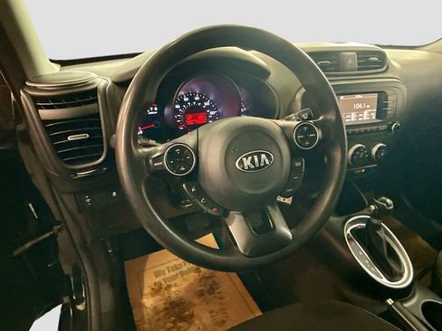 Used 2017 Kia Soul image 12
