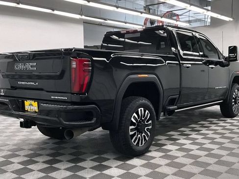 Used 2025 GMC Sierra 2500 Denali Ultimate AWD/4WD image 14