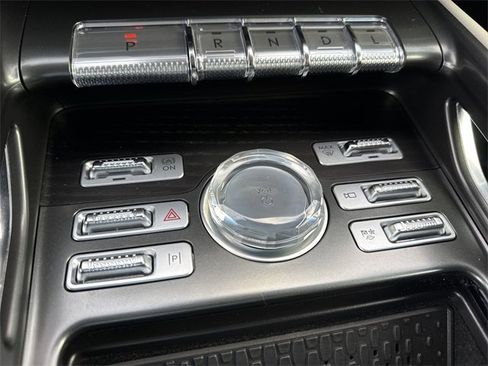 Used 2024 Lincoln Nautilus Reserve image 21