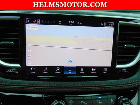 New 2026 Chrysler Pacifica Pinnacle image 32