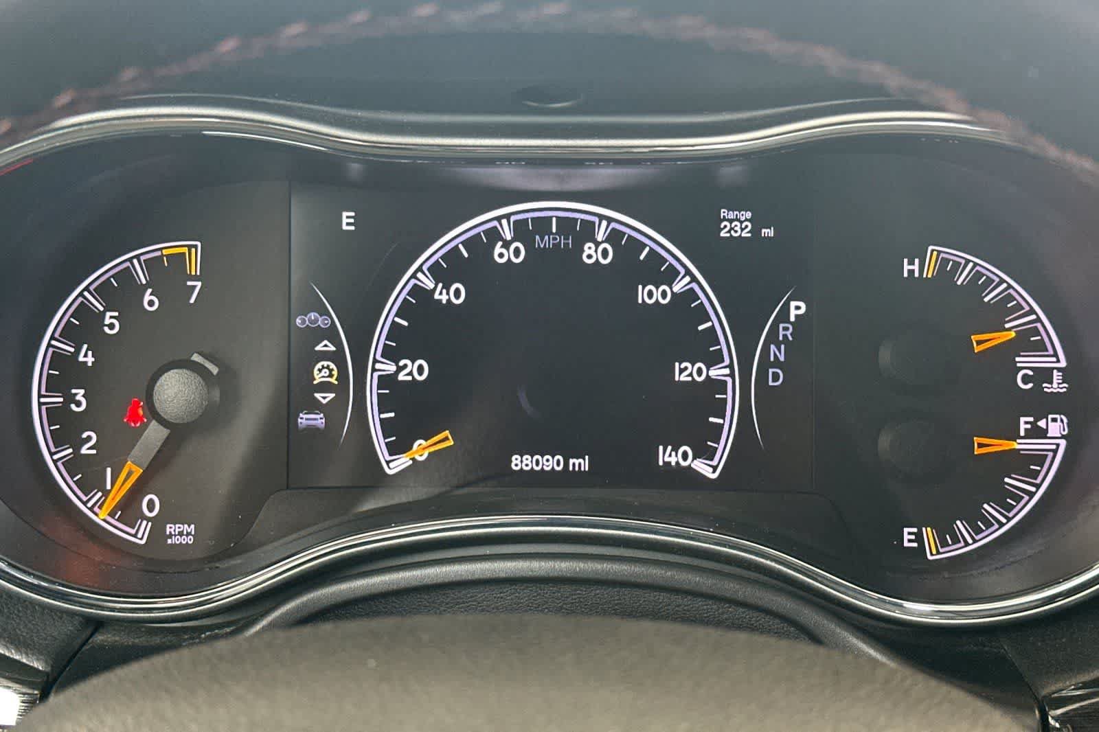 Used 2018 Jeep Grand Cherokee Trailhawk AWD/4WD image 30