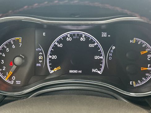 Used 2018 Jeep Grand Cherokee Trailhawk AWD/4WD image 30