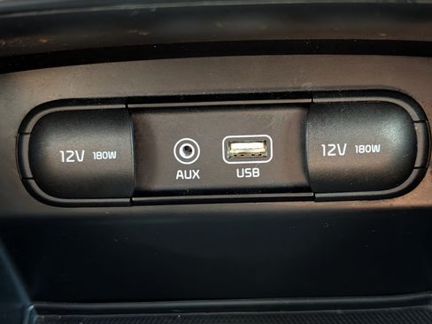 Used 2020 Kia Sorento LX AWD/4WD image 32