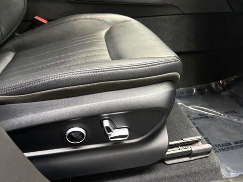 Used 2024 Maserati Grecale GT AWD/4WD image 56