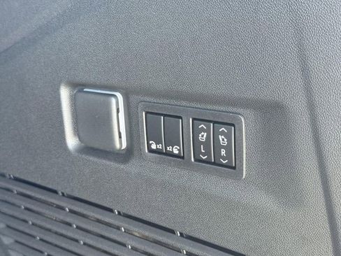 New 2026 GMC Yukon XL Denali w/ Denali Reserve Package RWD image 29