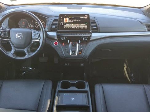 Used 2025 Honda Odyssey Sport-L image 15