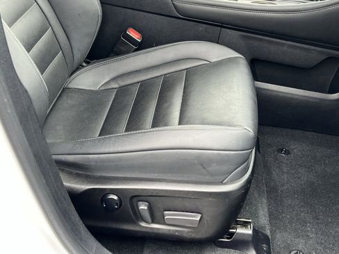 Used 2022 Lexus RX 450h F Sport image 31