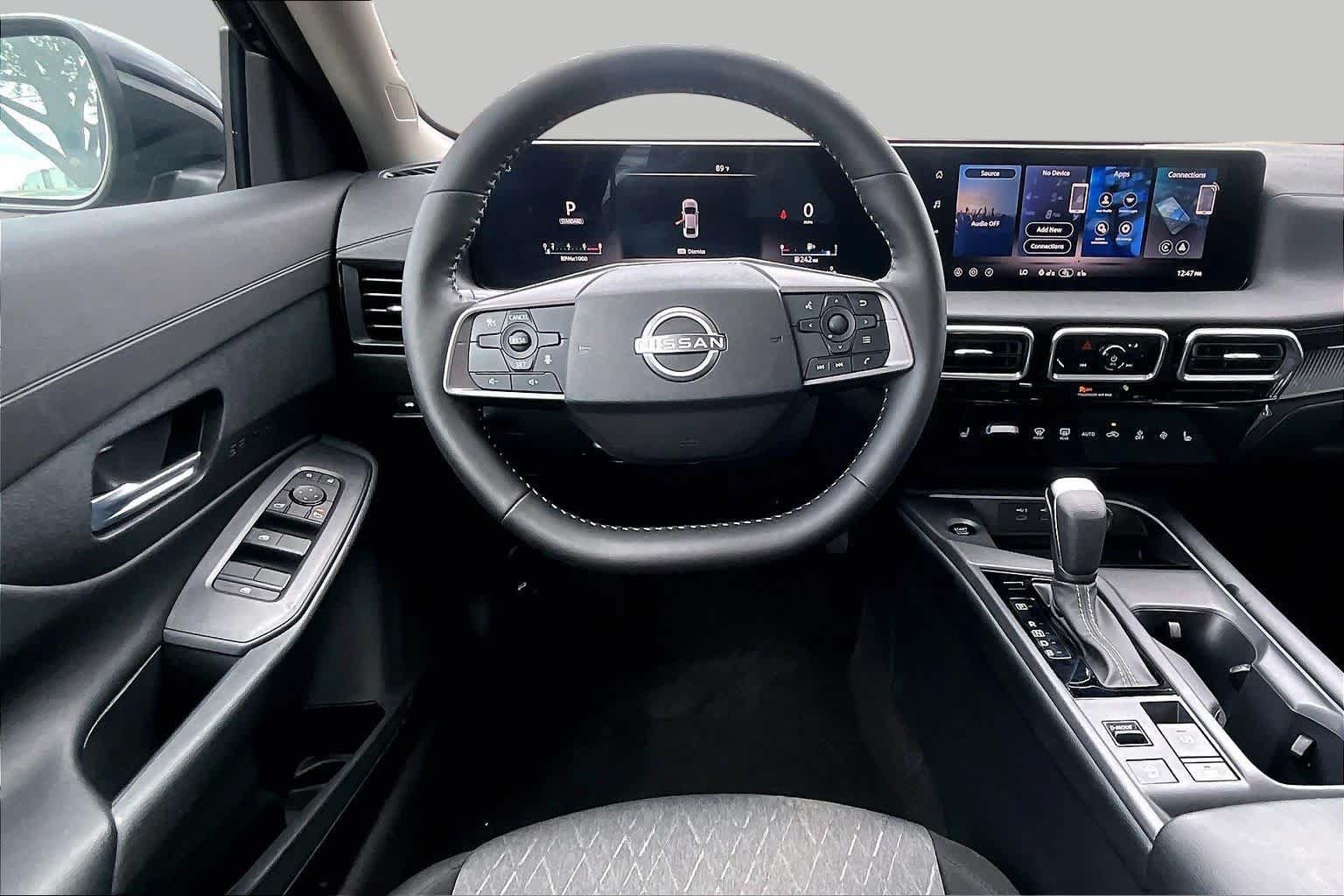 Used 2026 Nissan Sentra SV w/ SV Convenience Package FWD image 6