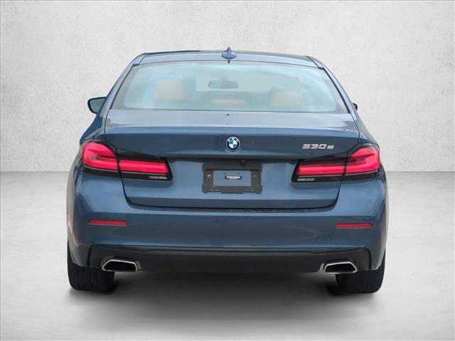 Used 2023 BMW 530e w/ Premium Package RWD image 6