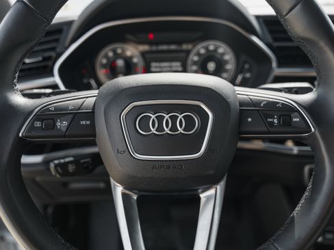 Used 2023 Audi Q3 2.0T Premium Plus w/ Premium Plus Package image 17