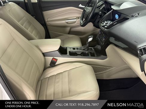 Used 2019 Ford Escape Titanium FWD image 43