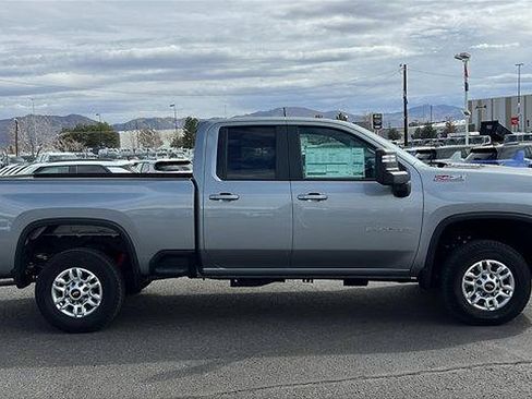 New 2026 Chevrolet Silverado 2500 LT image 4