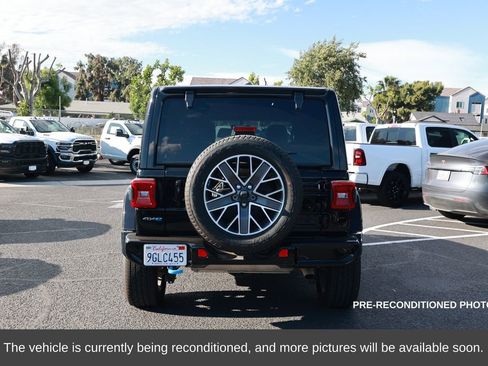 Used 2023 Jeep Wrangler Unlimited Sahara image 4