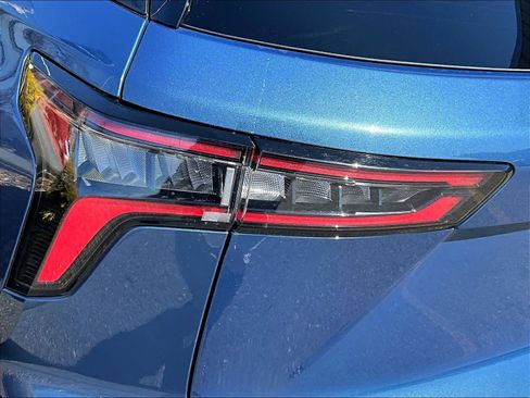 Used 2026 Chevrolet Equinox LT image 32