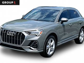 Used 2022 Audi Q3 2.0T Premium Plus w/ Premium Plus Package AWD/4WD video 1