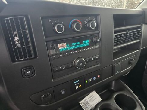 New 2024 Chevrolet Express 3500 w/ Power Convenience Package image 27