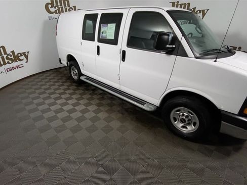 Used 2024 GMC Savana 2500 w/ Driver Convenience Package image 2