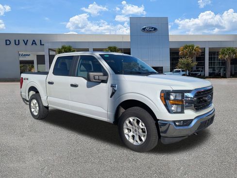 Used 2023 Ford F150 XLT image 2