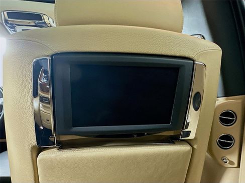 Used 2014 Rolls-Royce Ghost image 48