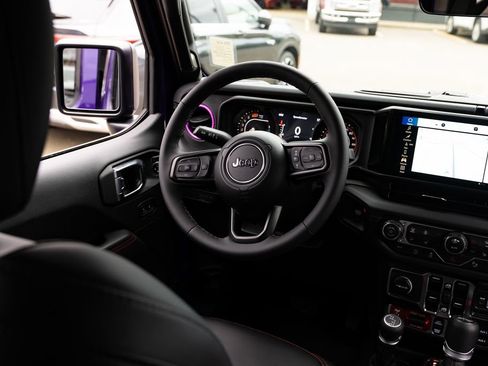 Used 2026 Jeep Wrangler Unlimited Rubicon w/ Safety Group AWD/4WD image 7