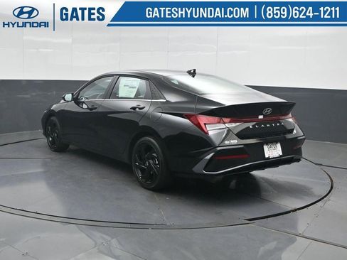 New 2026 Hyundai Elantra SEL Sport Premium FWD image 8