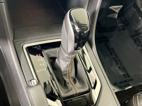 Used 2022 Subaru Crosstrek 2.5i Limited w/ Moonroof Package 2 image 17