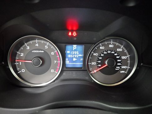 Used 2014 Subaru Forester 2.5i Limited AWD/4WD image 8
