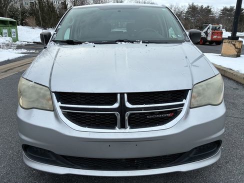 Used 2012 Dodge Grand Caravan SE image 2