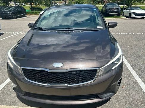 Used 2018 Kia Forte LX FWD image 9