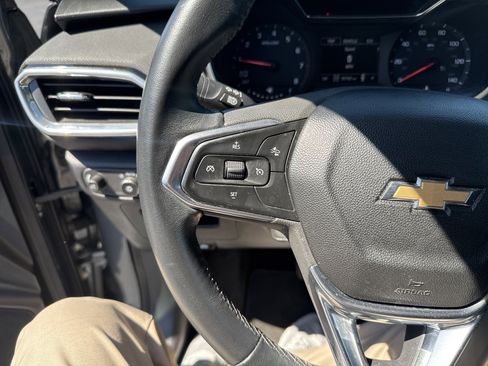 Used 2021 Chevrolet TrailBlazer LT w/ Premium Seating Package AWD/4WD image 18