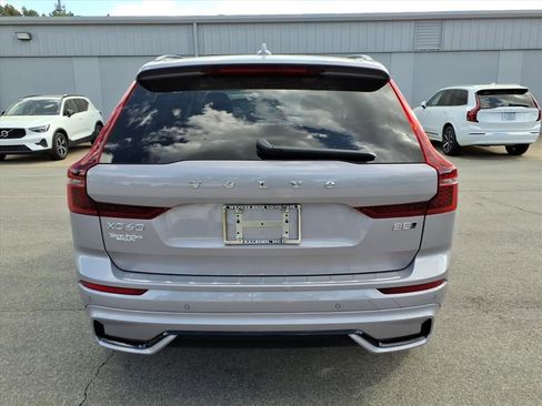 New 2026 Volvo XC60 B5 Ultra w/ Protection Package Premier AWD/4WD image 4