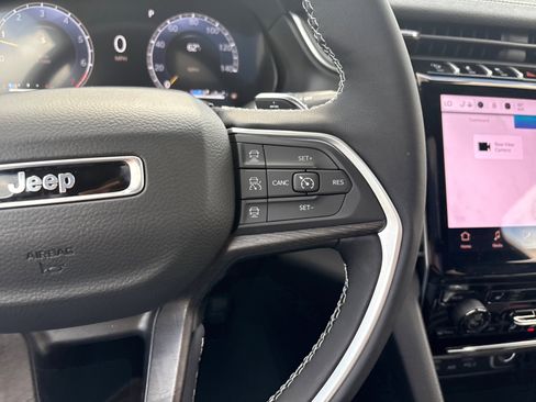 New 2025 Jeep Grand Cherokee Limited w/ Trailer Tow Package image 24