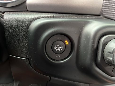 Used 2023 Jeep Wrangler Sport image 40