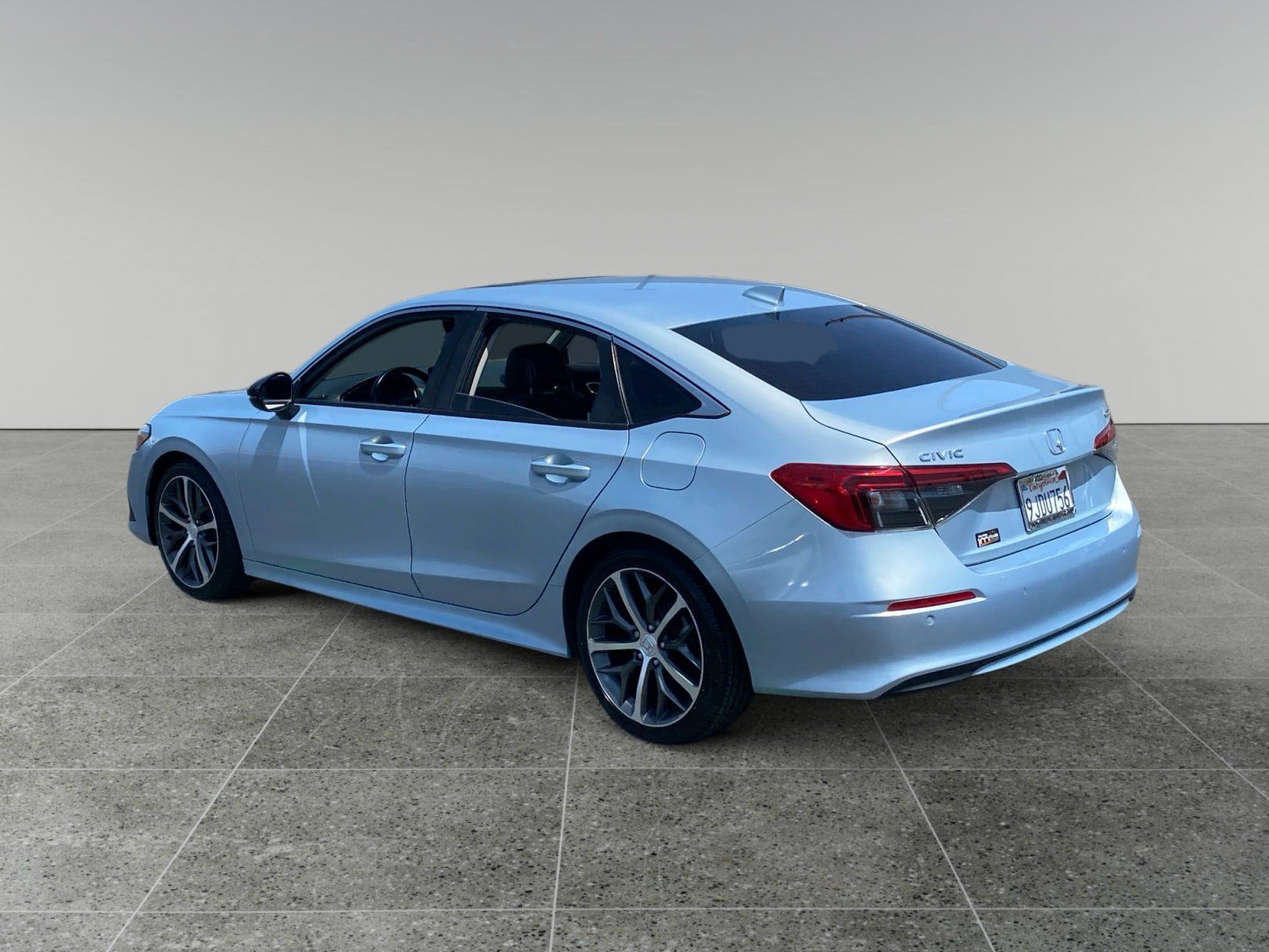 Used 2022 Honda Civic Touring image 3