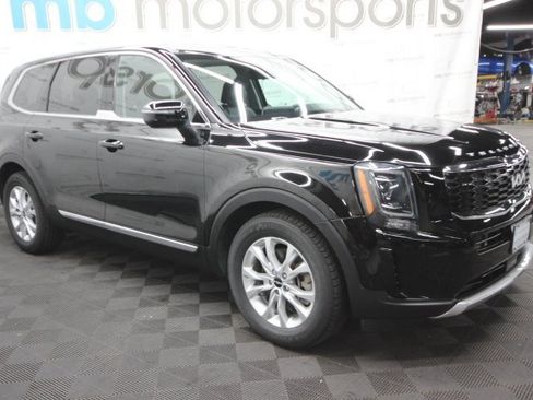 Used 2022 Kia Telluride LX image 10