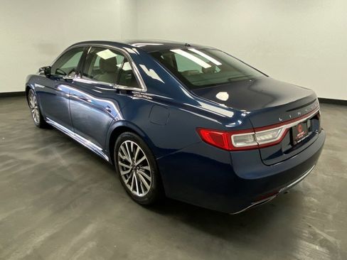 Used 2017 Lincoln Continental Select w/ Climate Package image 4