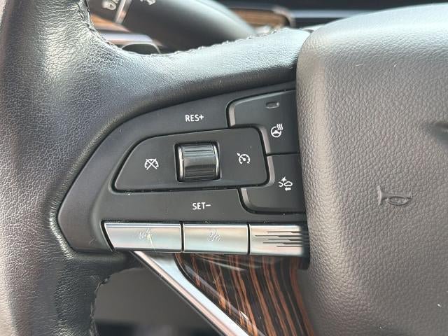 Certified 2022 Cadillac Escalade Premium Luxury AWD/4WD image 28