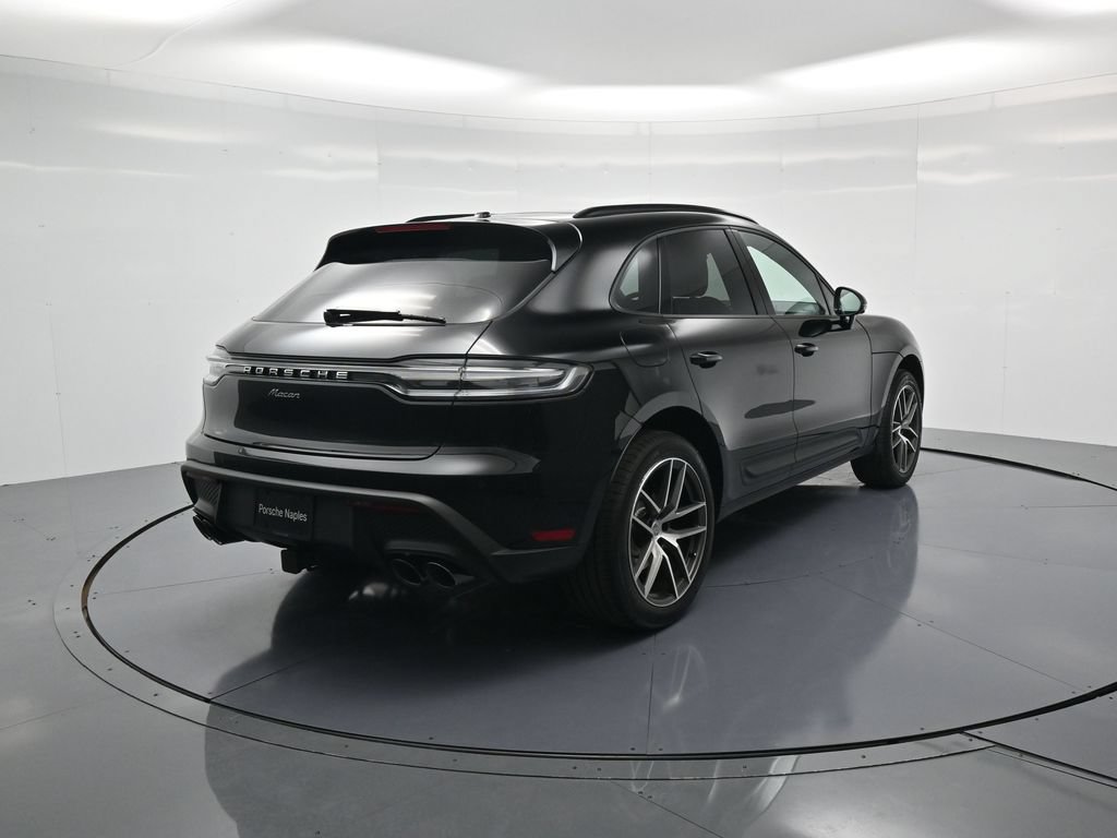 Certified 2026 Porsche Macan AWD/4WD image 30