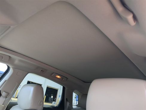 Used 2012 Cadillac SRX Performance image 21