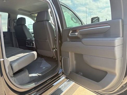 New 2026 GMC Sierra 2500 SLT w/ SLT Premium Package AWD/4WD image 42