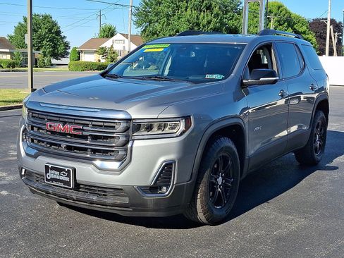 Used 2023 GMC Acadia AT4 w/ Technology Package AWD/4WD image 3