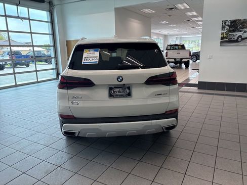 Used 2024 BMW X5 xDrive40i w/ Premium Package AWD/4WD image 5