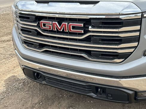 New 2026 GMC Sierra 1500 SLT AWD/4WD image 30