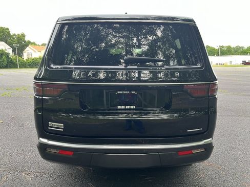 Used 2022 Jeep Wagoneer Series II AWD/4WD image 4